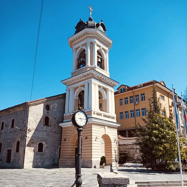 “Layers of Time — My Solo Wander Through Plovdiv, Bulgaria” 🌿✨  “Layers of Time — My Solo Wander Through Plovdiv, Bulgaria” 🌿✨