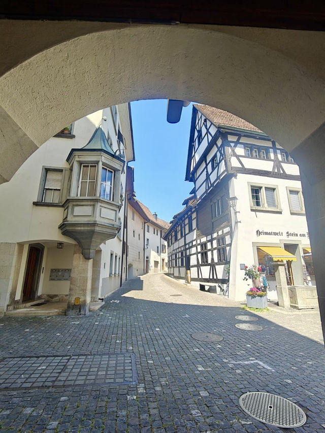 Charming Old Town near Rhein Falls!