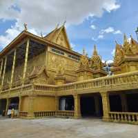 Golden Temple, Phnom Penh