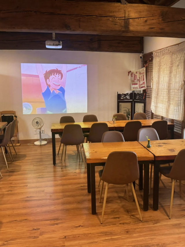 🌿 전주 한옥마을에서 만난 감성 카페 [일삼이이] ✨ 오미자커피