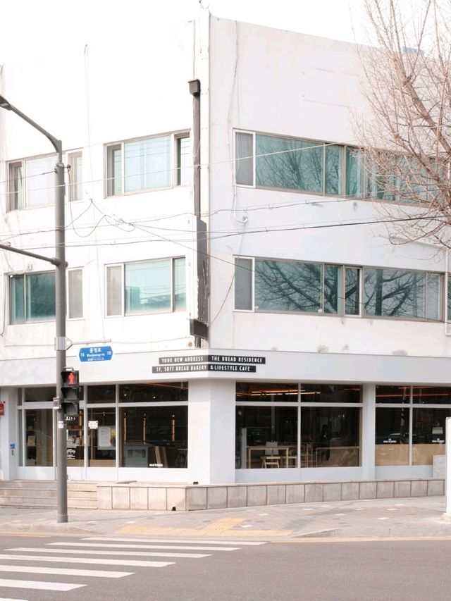 the bread residence