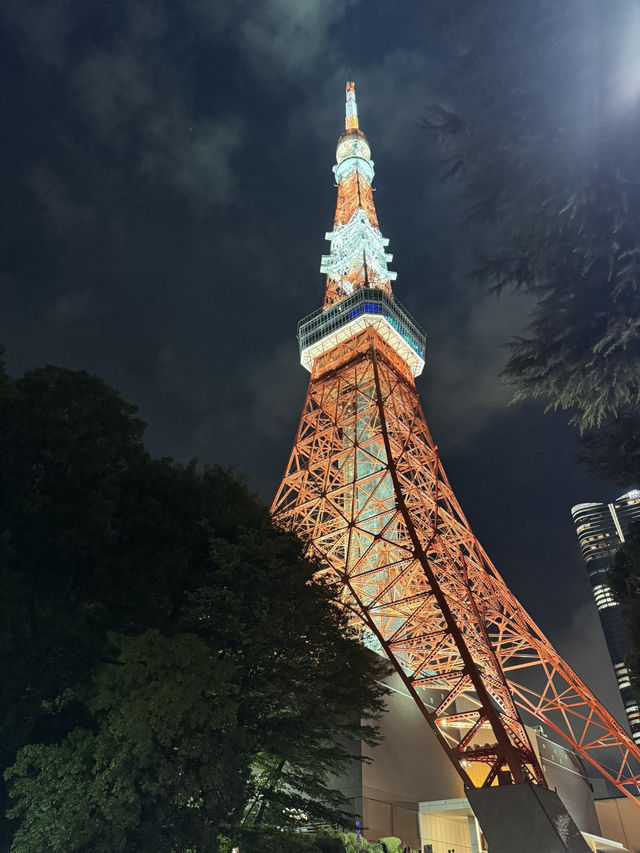 日本🇯🇵浪漫🌹限定專屬的《東京鐵塔》🗼✈️