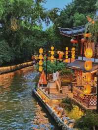 🍂 Missing autumn in Nanjing is like missing the soul of October.