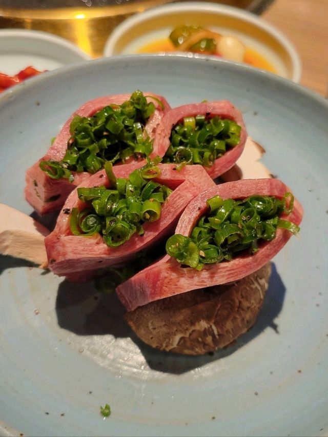 韓國爆hit 厚切牛舌& 牛骨髓石頭鍋飯📸極致美味和牛推介🐄