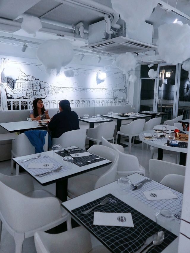黑白漫畫風Cafe甜品打卡必選🍰 黑白漫畫風Cafe甜品打卡必選🍰