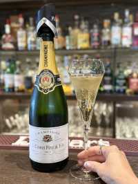 【沖縄】ワイン好きさん必見！グラスワインが豊富なテイスティングバー🍷