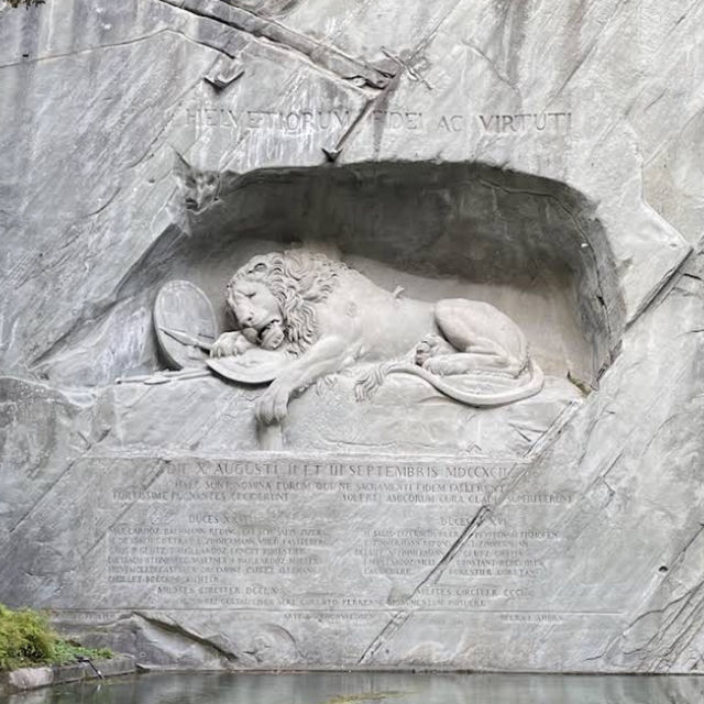 Lion Monument – Lucerne’s Symbol of Loyalty and Sorrow