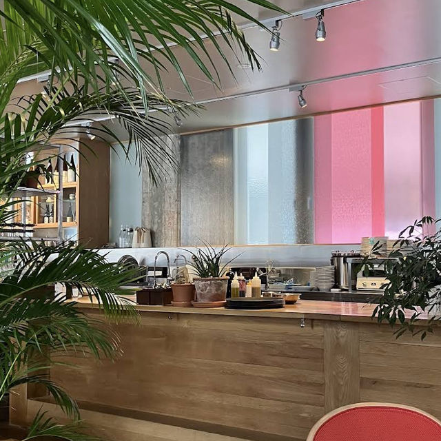 【東京/茅場町🇯🇵】築100年の銀行跡地!CAFE DANCE 【東京/茅場町🇯🇵】築100年の銀行跡地!CAFE DANCE