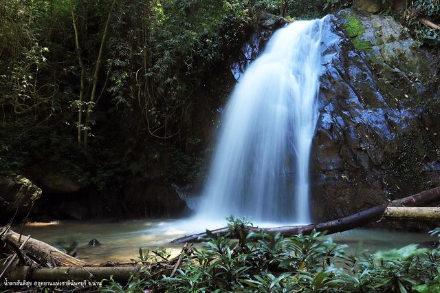 น้ำตกสันติสุข@น่าน น้ำตกสันติสุข@น่าน