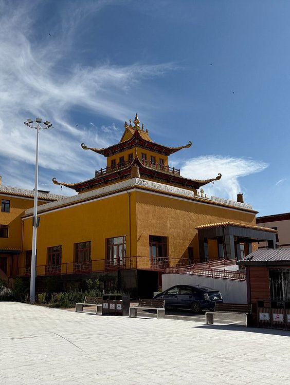 Gandantegchenling Monastery - Several Temples with Chanting Monks