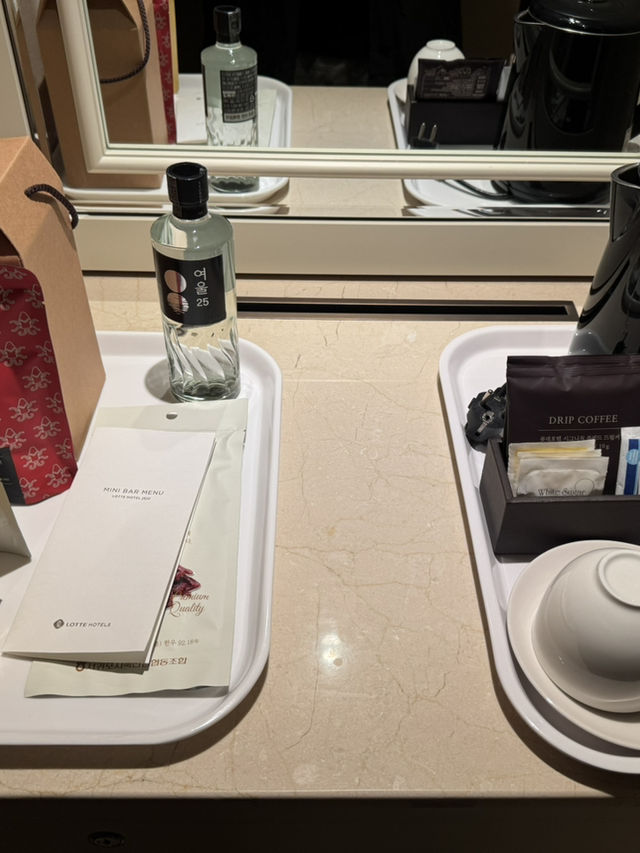 제주 롯데호텔 — 감성과 클래식 럭셔리가 공존하는 커플 여행 숙소 제주 롯데호텔 — 감성과 클래식 럭셔리가 공존하는 커플 여행 숙소