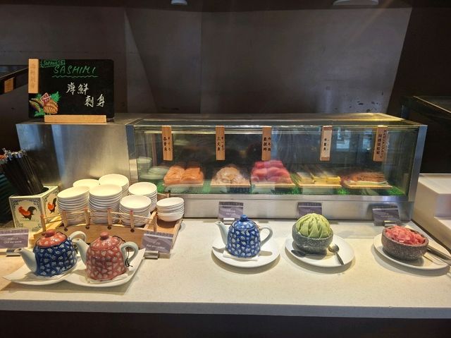 ✨️將軍澳五星級酒店自助午餐🤤多款刺身生蠔選擇🤭多甜品吃