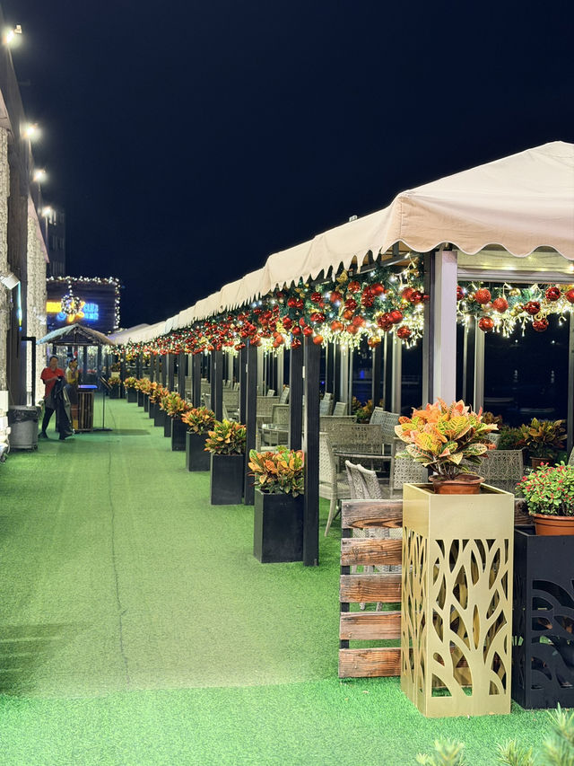 ใครชอบของย่างต้องมาที่นี่ ริมทะเลฮ่องกง ใครชอบของย่างต้องมาที่นี่ ริมทะเลฮ่องกง