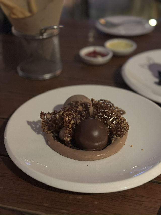  一間可以飽覽上海外灘的西餐廳！