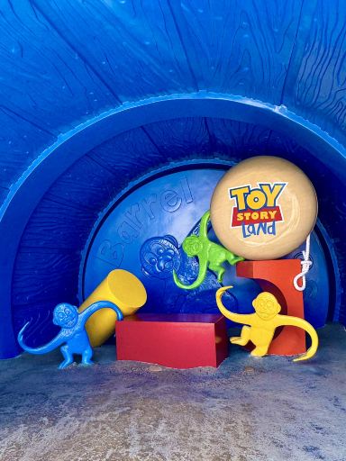 What If You Suddenly Shrank to Toy Size? | Trip.com Hong Kong