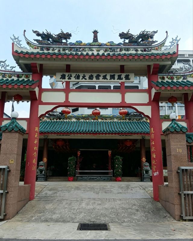 🏮✨ Discovering Ling Hong Tong & Tua Peh Kong Temple — Bukit Batok’s Ultimate Hidden Sanctuary! 🇸🇬