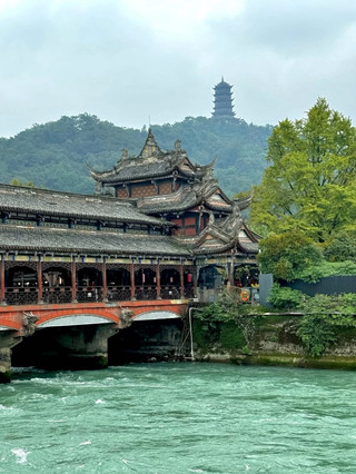 Winging It in Dujiangyan: My Best Moments Were Unplanned