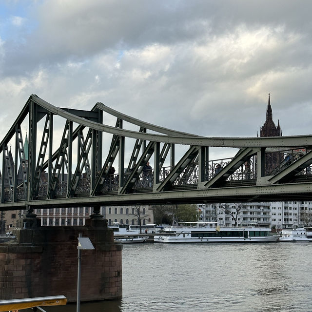 Gorgeous gothic looking bridge in Frankfurt