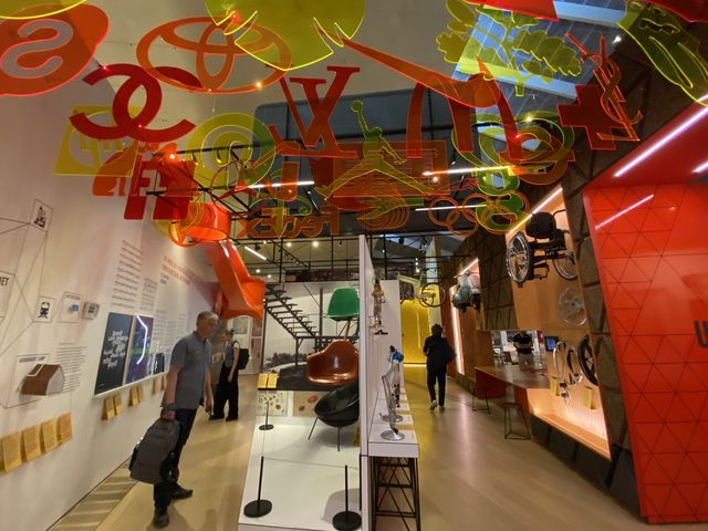 🎨🏛️ Exploring Innovation: The Design Museum in London✨🖌️