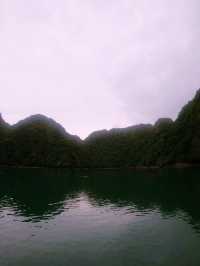 Adventure Awaits: The Dark Cave in Phong Nha 🏞️