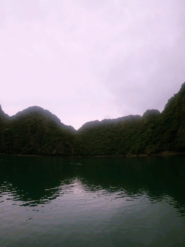 Adventure Awaits: The Dark Cave in Phong Nha 🏞️
