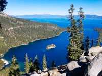 Lake Tahoe: A stunning alpine lake in California!