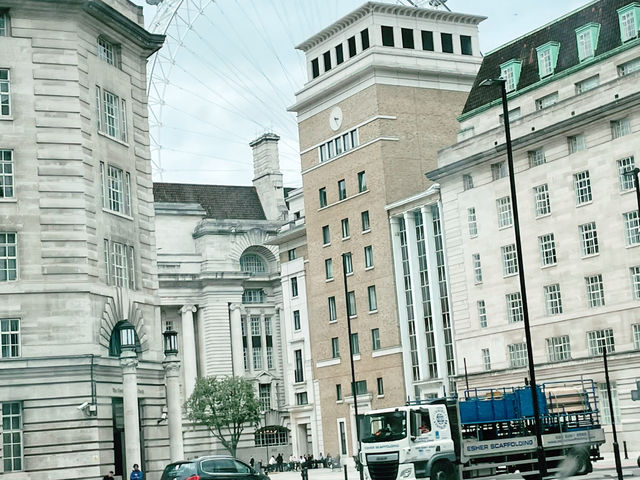 🚗 Ride-Sharing in London: City Hacks for the Smart Explorer 💂‍♂️💸