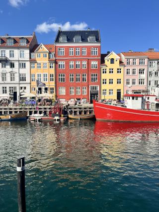 Just got back from Copenhagen and honestly… what a vibe. It’s one of those cities that feels super chill but still packed with personality. The whole place is unbelievably clean, everyone’s on bikes, and there’s this low-key cozy energy that just kind of seeps into your bones.

Nyhavn is picture-perfect (yes, it’s touristy, but it’s cute so who cares?), and I might’ve eaten my weight in cinnamon buns and smørrebrød. Found this quirky little food market at Reffen that was giving warehouse-meets-street-food-heaven. Also tried to blend in with the locals by sipping coffee in like 4 different minimalist cafés. It felt… aspirational.

What surprised me most was how easy the city is to get around. Metro shows up like magic, and people are actually nice when you ask for directions. Christiania was wild in its own way—definitely a side of the city I wasn’t expecting, but glad I saw it.

Copenhagen isn’t cheap (like, your wallet will notice), but it’s got that clean, organized, eco-friendly thing going that kind of makes up for it. You just feel healthier being there.

Would go back in a heartbeat, maybe with a bit more budgeting next time 😅

#CopenhagenDiaries #ScandiStyle #copenhagen 