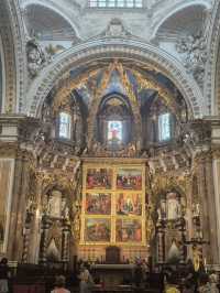 Els Secrets de la Catedral: From Gothic Grace to the Holy Grail