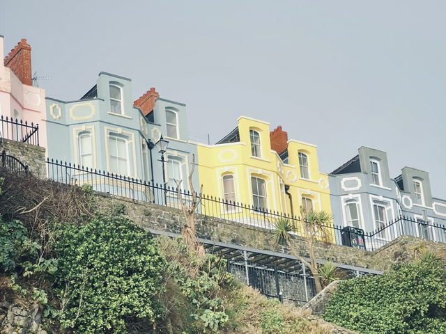 Seaside Colours and Castle Views: A Day in Tenby