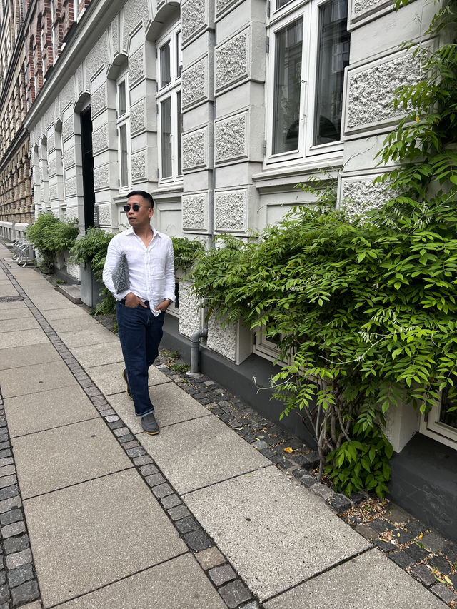 🚶‍♀️🌿 Strolling Through Frederiksberg – Copenhagen’s Leafy, Elegant Escape 🇩🇰✨
