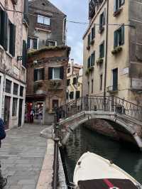 🇮🇹Venice: Canals, Gondolas & Sweets