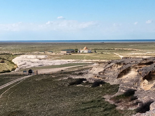 Kazakhstan Trip: Sneaking into the Senek Fortress
