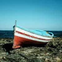 Malta’s Wild Side – Waves and Winds 🌊💨