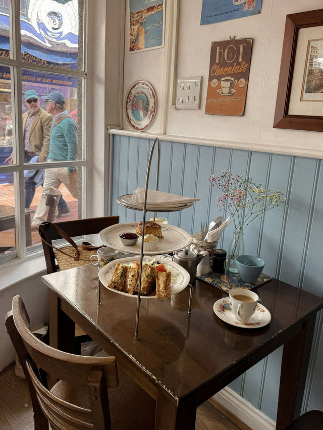 아기자기한 감성의 브라이튼 카페 🩵