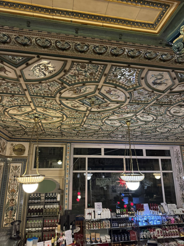 世界一美しい牛乳屋さん、Pfunds Molkerei 世界一美しい牛乳屋さん、Pfunds Molkerei