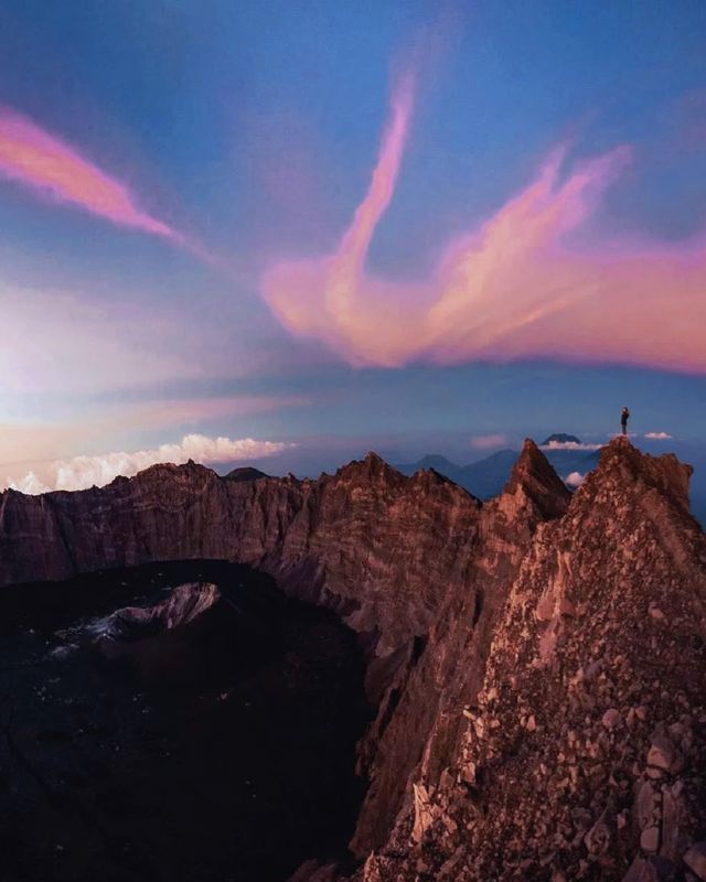 Mount Ijen | Dare to challenge this blue purgatory in Indonesia?