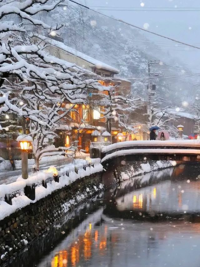 日本千年溫泉鄉適合穿著浴衣漫步的小鎮