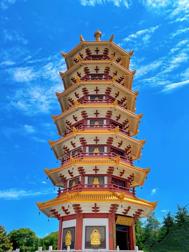 繁華鬧市之地總有一方淨土