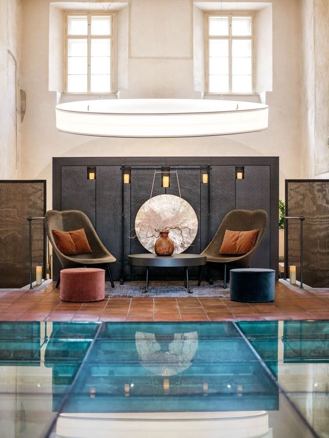 🌟 Prague's Hidden Gem: Mandarin Oriental ✨