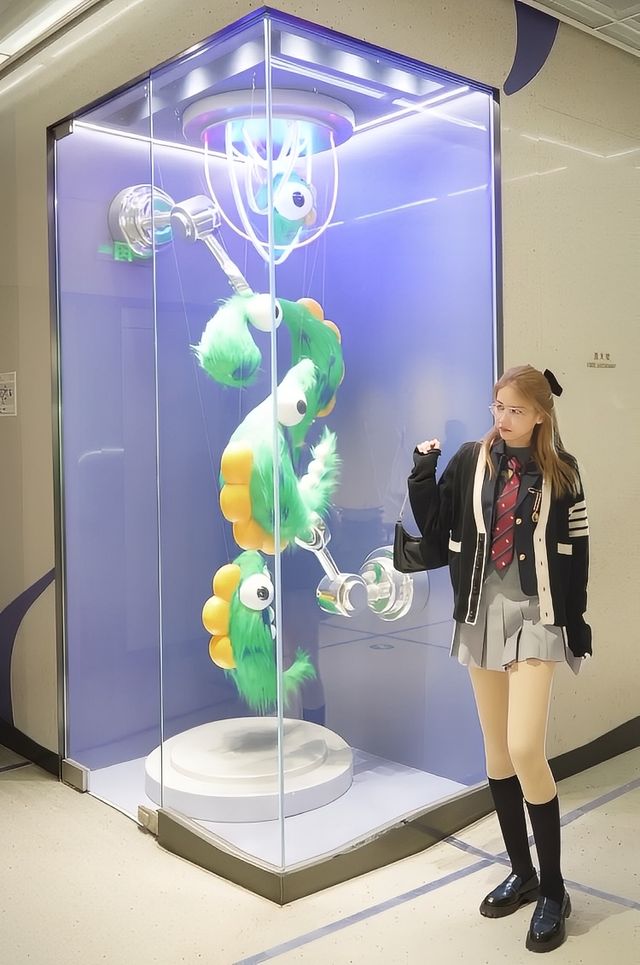 上海旅遊：新晋藝術商場拍到手機沒電