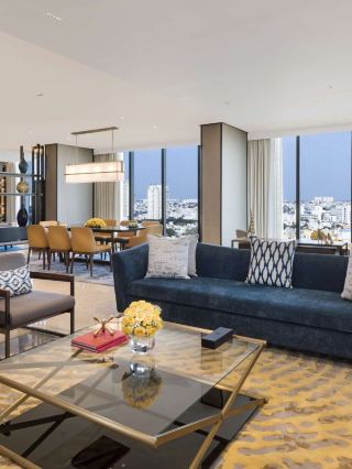 🌟✈️ Bengaluru's Best Stay: Luxe Comfort Meets Tech Park! 🏨💼