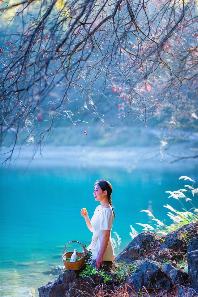 甘肅小眾旅行地，鑲嵌在黃土高原上的藍寶石。