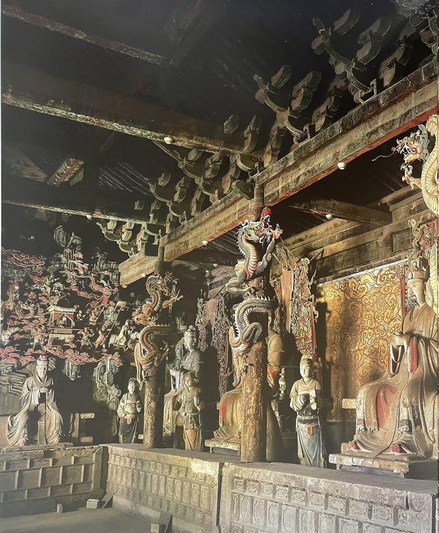 《汾陽太符觀彩塑》仙女下凡該是這般模樣 汾陽不止有名酒，不止有杏花，古代道觀中還藏着國色天香，花。