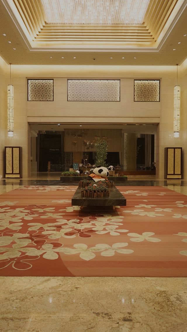 帶私家公園離大熊貓繁育研究基地超近的酒店。