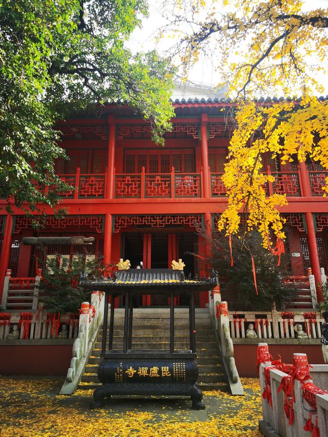 南京毗盧寺禪意秋色