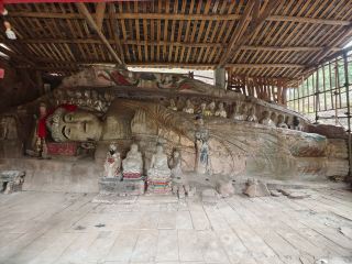 Sichuan. Lezhi County. Kunfo Temple Cliffside Statues