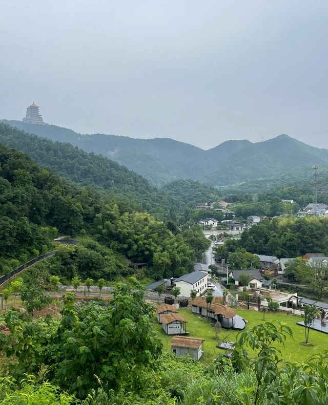 鄂州岳石洪村