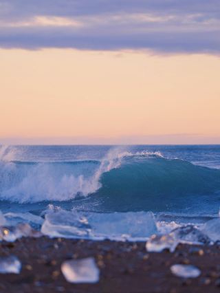 Swipe left to see Iceland through the lens of a female photographer!