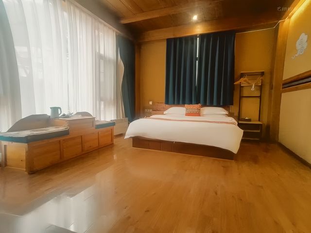 康定藏文化酒店——心靈棲居，聖境之間